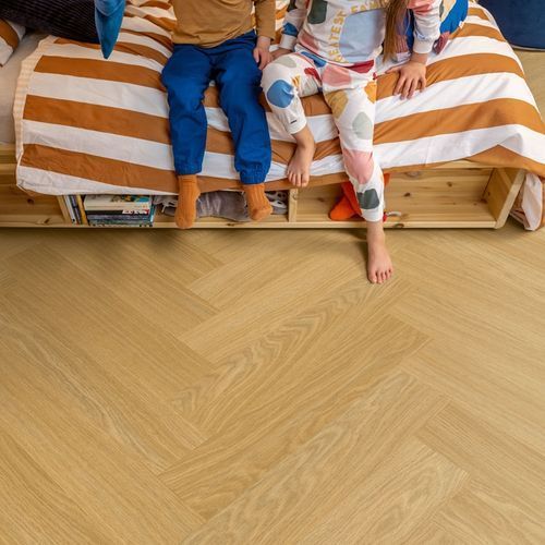 Виниловый пол Quick Step Ciro Herringbone 40360 Дуб чистый медовый AVHBU 40360 фото StarFloor