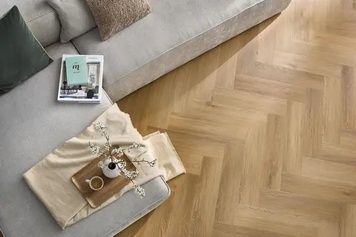 Виниловый пол Arbiton Amaron Herringbone 208 Дуб Бурбон CAS208 фото StarFloor